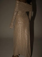 Maxi Jurk met Off-shoulder en Shimmer - Group5 - Jurkjes.co