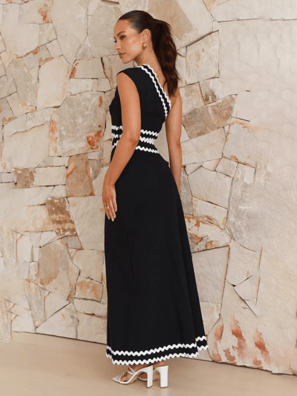 Maxi Jurk met Schuine Kraag en Zigzag Detail - Group4 - Jurkjes.co