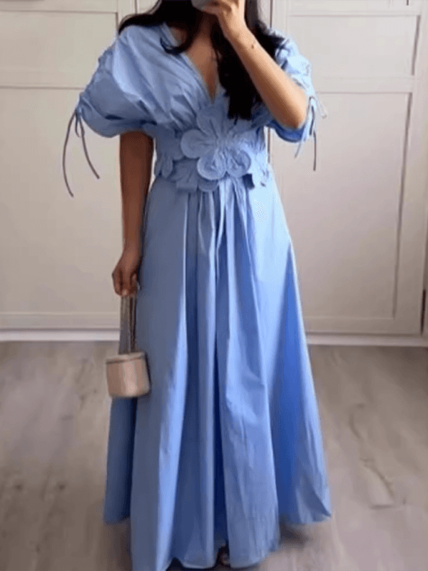 Maxi Jurk met V-hals en Bloemenaccent - Group14 - Jurkjes.co