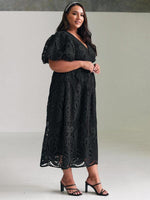 Maxi Jurk met V-hals en Borduurdetails - Maxi Dresses - Jurkjes.co