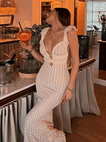 Maxi Jurk met V-hals en Cut-out Details - Maxi Dresses - Jurkjes.co