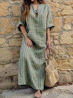 Maxi Jurk met V-hals en Gestreept Patroon - Maxi Dresses - Jurkjes.co