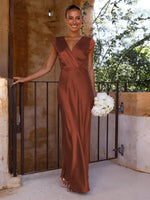 Maxi Jurk met V-hals en Luxe Stof - Group1 - Jurkjes.co