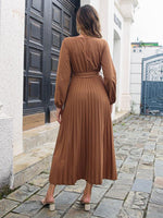 Maxi Jurk met V-hals en Plooirok - Maxi Dresses - Jurkjes.co