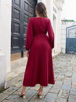 Maxi Jurk met V-hals en Plooirok - Maxi Dresses - Jurkjes.co
