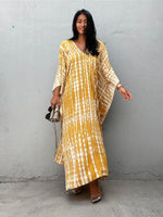 Maxi Jurk met V-hals en Tie-dye Patroon - Group8 - Jurkjes.co