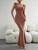 Maxi Jurk met Vierkante Hals en Kapmouwtjes - Group2 - Jurkjes.co