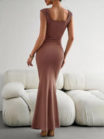 Maxi Jurk met Vierkante Hals en Kapmouwtjes - Group2 - Jurkjes.co