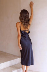 Midi Jurk met Asymmetrische Strik - Midi Dresses - Jurkjes.co