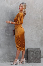 Midi Jurk met Eén Schouder en Drape - Midi Dresses - Jurkjes.co