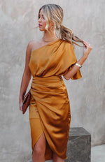 Midi Jurk met Eén Schouder en Drape - Midi Dresses - Jurkjes.co
