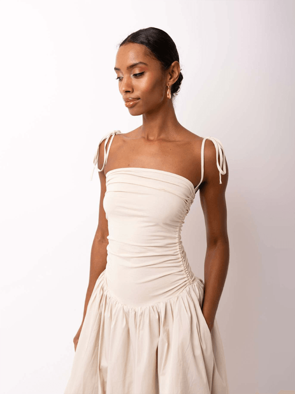 Midi Jurk met Halterhals en Uitlopende Rok - Midi Dresses - Jurkjes.co