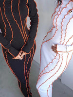 Midi Jurk met Hoge Hals en Golvende Strepen - Mini Dresses - Jurkjes.co