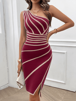 Midi Jurk met One-Shoulder en Gestreept Patroon - Midi Dresses - Jurkjes.co