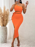 Midi Jurk met One-Shoulder en Hoge Split - Group3 - Jurkjes.co