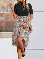Midi Jurk met Paisley Print en Hoge Hals - Midi Dresses - Jurkjes.co