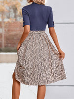 Midi Jurk met Paisley Print en Hoge Hals - Midi Dresses - Jurkjes.co