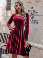 Midi Jurk met Ronde Hals en Fluweel - Midi Dresses - Jurkjes.co