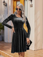 Midi Jurk met Ronde Hals en Fluweel - Midi Dresses - Jurkjes.co