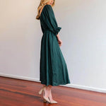 Midi Jurk met Smock Taille en Knoopdetail - Women Summer Dress - Jurkjes.co