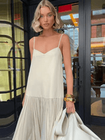 Midi Jurk met Spaghettibandjes en Plooirok - Group13 - Jurkjes.co