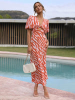 Midi Jurk met V-hals en Abstracte Print - Midi Dresses - Jurkjes.co