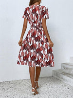 Midi Jurk met V-hals en Bladerenprint - Midi Dresses - Jurkjes.co