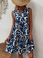 Midi Jurk met V-hals en Bladprint - Midi Dresses - Jurkjes.co