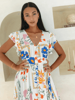 Midi Jurk met V-hals en Bloemenprint - Group11 - Jurkjes.co