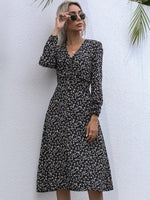 Midi Jurk met V-hals en Bloemenprint - Midi Dresses - Jurkjes.co
