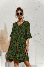 Midi Jurk met V-hals en Bloemenprint - Midi Dresses - Jurkjes.co