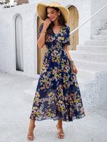 Midi Jurk met V-hals en Bloemenprint - Midi Dresses - Jurkjes.co