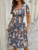Midi Jurk met V-hals en Bloemenprint - Midi Dresses - Jurkjes.co