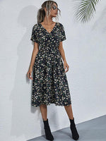 Midi Jurk met V-hals en Bloemenprint - Midi Dresses - Jurkjes.co