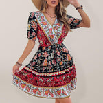 Midi Jurk met V-hals en Bloemenprint - Mini Dresses - Jurkjes.co