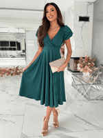 Midi Jurk met V-hals en Bolle Mouwen - Midi Dresses - Jurkjes.co