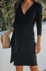 Midi Jurk met V-hals en Ceintuur - Midi Dresses - Jurkjes.co