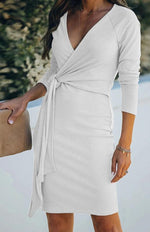 Midi Jurk met V-hals en Ceintuur - Midi Dresses - Jurkjes.co