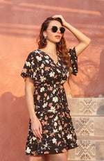 Midi Jurk met V-hals en Dierenprint - Maxi Dresses - Jurkjes.co