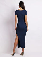 Midi Jurk met V-hals en Effen Design - Midi Dresses - Jurkjes.co