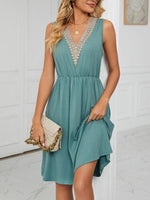 Midi Jurk met V-hals en Effen Kleur - Midi Dresses - Jurkjes.co