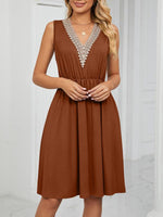 Midi Jurk met V-hals en Effen Kleur - Midi Dresses - Jurkjes.co