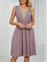 Midi Jurk met V-hals en Effen Kleur - Midi Dresses - Jurkjes.co