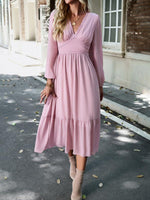 Midi Jurk met V-hals en Effen Ontwerp - Group3 - Jurkjes.co