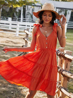 Midi Jurk met V-hals en Gelaagde Rok - Group3 - Jurkjes.co