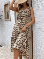 Midi Jurk met V-hals en Geometrisch Patroon - Group9 - Jurkjes.co