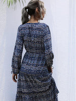 Midi Jurk met V-hals en Geometrisch Patroon - Midi Dresses - Jurkjes.co