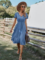 Midi Jurk met V-hals en Gerimpelde Rand - Maxi Dresses - Jurkjes.co