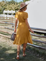 Midi Jurk met V-hals en Gerimpelde Rand - Maxi Dresses - Jurkjes.co