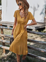 Midi Jurk met V-hals en Gerimpelde Rand - Maxi Dresses - Jurkjes.co